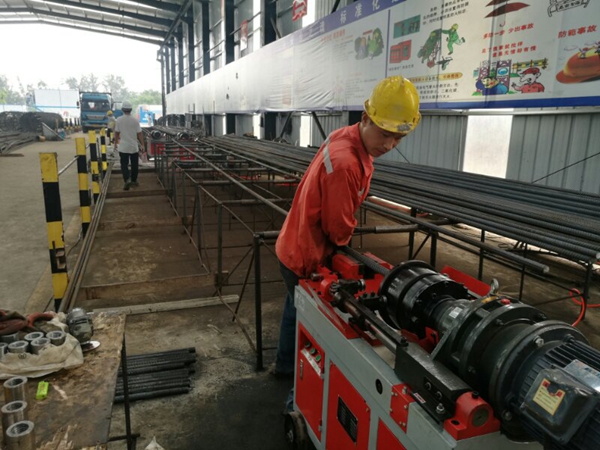 ?？谑兄攸c工程：疏港高速項目